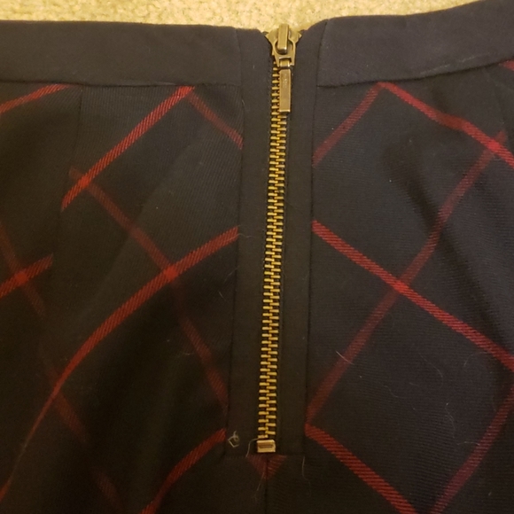 Navy and red plaid pencil skirt - Picture 2 of 2